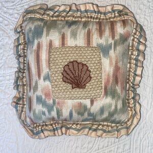Seashell Decorative Mini Cushion